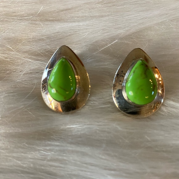 Sterling Silver and Gaspeite Earrings - Picture 1 of 2